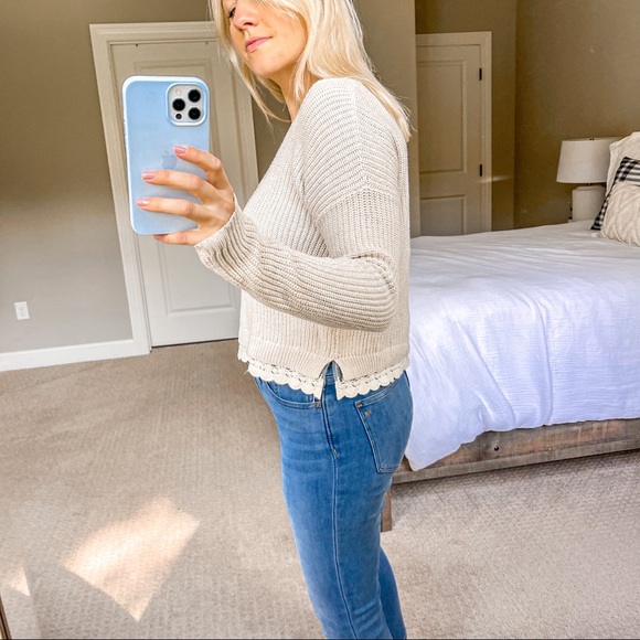 UO Kimchi Blue Cropped Lace Trim Knit Sweater Cream S - Picture 4 of 6
